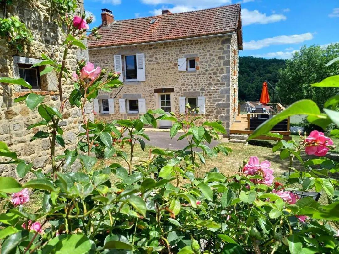 Gite Les Hauts De Villemaloux Dontreix 外观 照片